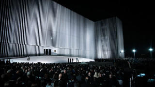 Η ELVIAL με ιδιαίτερη υπερηφάνεια σφραγίζει με την παρουσία της τη νέα εμβληματική όψη του Υπουργείου Εθνικής Άμυνας