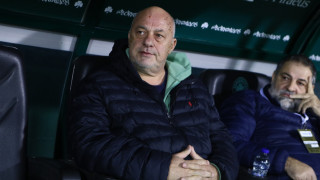 Μπέος κατά Λανουά: «Επικίνδυνος ή άσχετος, καλύτερη λύση είναι η παραίτησή του»