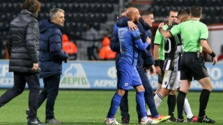 Μικρή ένταση έξω από τα αποδυτήρια: «Φύγετε τώρα όλοι»