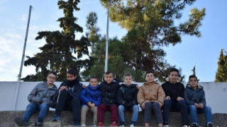 Τα «Κids Tσακάλια» της Αναγέννησης Κολινδρού τραγουδούν τον ύμνο της