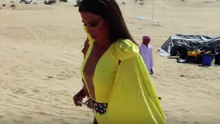 ΣΤΙΚΟΥΔΗ: Βγήκε με μαγιό στο Ντουμπάι και κινδύνεψε να συλληφθεί (vid)