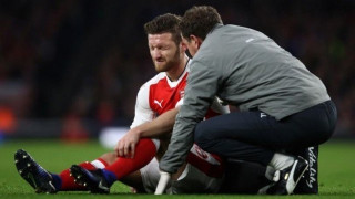 Στα πιτς μέχρι το 2017 ο                                      Μουστάφι