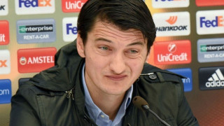 Της κακομοίρας:            Κάτι ματιασμένα παλικάρια