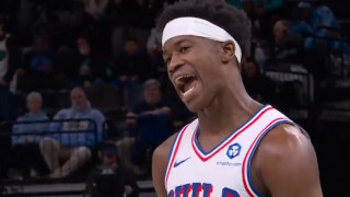 ΝΒΑ: Ο Έτζεκομπε έκρινε τη ματσάρα στο Μέμφις