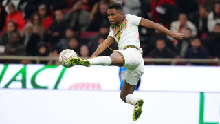 ΑΕΚ: «Εξετάζεται ο Ντιένγκ»