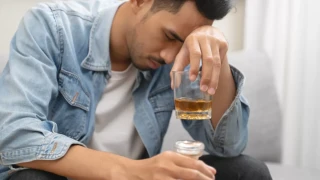 Τι θα συμβεί αν κόψουμε απότομα το αλκοόλ;