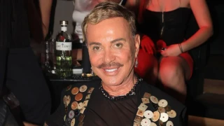 Ο Λάκης Γαβαλάς καλωσόρισε γυμνός το 2026