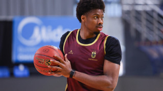 Στη Θεσσαλονίκη οικογενειακώς ο Κώστας Αντετοκούνμπο (pics)