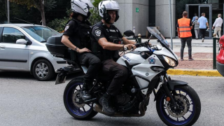 Θεσσαλονίκη: Τρελή πορεία 22χρονου που μπήκε σε πεζόδρομο για να γλυτώσει τη σύλληψη