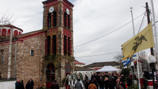 «Βιολάντα»: «Δεν ήταν ατύχημα, τους στέρησαν τη ζωή»-Σε κλίμα οδύνης οι κηδείες των θυμάτων