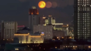 «Μάγεψε» του διαδίκτυο η...«παρασελήνη» της Μόσχας: Πού οφείλεται το φαινόμενο