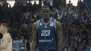 Απολαυστικό βίντεο: Ο Τζέφερσον της Καρδίτσας συμμετέχει με... «έχω ζάλη, ζάλη στο κεφάλι...»