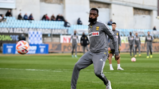 Αποσύρεται από την ενεργό δράση ο Νικολάς Ενκουλού