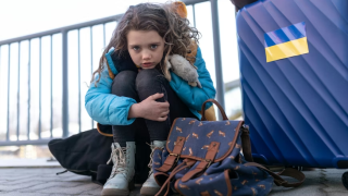 Ουκρανία: Τουλάχιστον 3.200 τα νεκρά παιδιά, εκατομμύρια έκθετα σε πολικές θερμοκρασίες