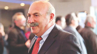 Χρήστος Μαυρίκης: Πυροβόλησε στον αέρα και ταμπουρώθηκε σπίτι του!