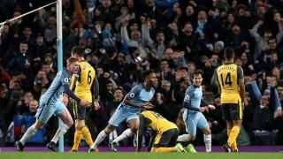 Τρίποντα με ανατροπές για Σίτι και           Τότεναμ