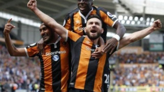 Ούτε μία,ούτε δύο, ούτε τρεις , αλλά έξι ανανεώσεις στη Χαλ!