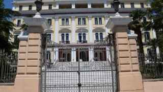 Θεσ/νίκη: Άρση της απαγόρευσης στάθμευσης γύρω από το γραφείο Τσίπρα