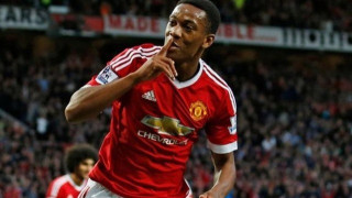 Η               Σεβίλλη        «χτυπάει»           Μαρσιάλ!