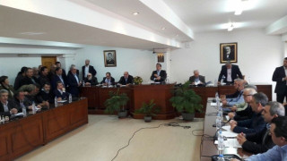 Κρήτη: Ένταση ανάμεσα σε Τσίπρα, δημοσιογράφους και αγρότες (ΒΙΝΤΕΟ)