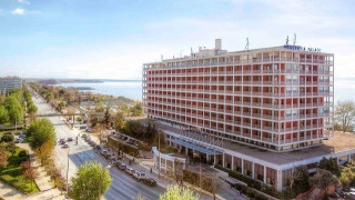 Γιατί κλείνει και πότε ανοίγει το   Mακεδονία Παλλάς