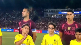 Αμηχανία στο Ρεκόπα Σουνταμερικάνα: Παιδάκι έκανε χειρονομία «θα σας σκοτώσω»