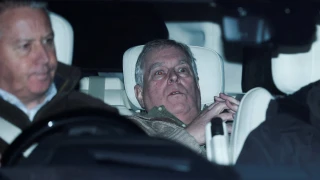 Αγγλία: Σοκαρισμένος έφυγε από το Τμήμα ο έκπτωτος πρίγκιπας μετά τη σύλληψη