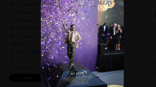 NBA: Οι Λος Άντζελες Λέικερς παρουσίασαν το άγαλμα του Πατ Ράιλι