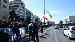 Πορεία υπέρ του Ιράν στην Αθήνα: «Φονιάδες των λαών Αμερικανοί»