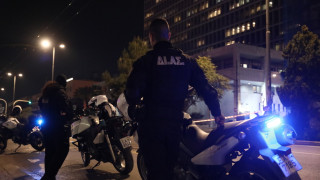 ΓΑΔΑ-Ποιος είναι ο άνδρας που επιχείρησε να ανατιναχθεί: Η στιγμή της ελεγχόμενης έκρηξης