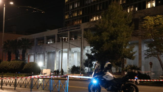 Θρίλερ έξω από τη ΓΑΔΑ: Συνελήφθη αλλοδαπός που απειλούσε να πυροδοτήσει εκρηκτικά!