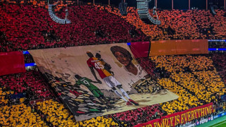 Το συγκινητικό κορεό των οπαδών της Γαλατασαράι για τον Οσιμέν