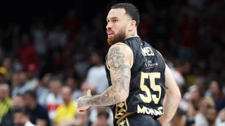 Τζέιμς για το επεισόδιο με τον Οκόμπο: «Ζητώ συγγνώμη από τον αδερφό μου, είναι ντροπιαστικό...»