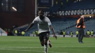 Έγινε και αυτό-Κλήθηκε σε δύο διαφορετικές Εθνικές ομάδες