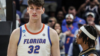 Η απίθανη αντίδραση αντίπαλου παίκτη όταν είδε τον ύψους 2,36μ., Ολίβιε Ριού