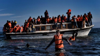 Ιεράπετρα: Διακινητής πέταξε στη θάλασσα 22 σορούς μεταναστών