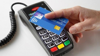 Σε τρία στάδια η υποχρεωτική εγκατάσταση συσκευών POS