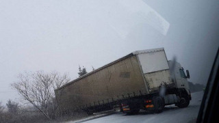 Θεσσαλονίκη: Εκτροπή νταλίκας στην Εθνική Οδό κοντά στη Χαλάστρα