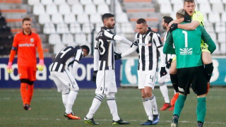 Κακιά αρρώστια   που  λιώνει σαν  το ...κεράκι τον ΠΑΟΚ