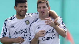 Αγουέρο:       «O Mέσι είναι ο καλύτερος στον κόσμο»