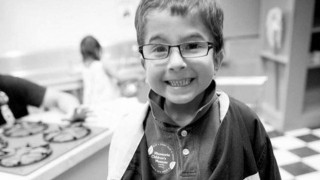 Ζευγάρι άφησε το παιδί του να πεθάνει γιατί δεν συμπαθεί τους γιατρούς