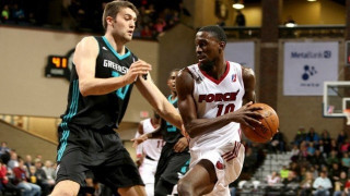 Στους Μαϊάμι Χιτ                          ο Οκάρο Ουάιτ