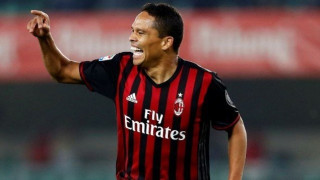 «Λυτρώθηκε»   με   Μπάκα   η Μίλαν, 1-0 την Κάλιαρι