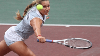 Δοκίμασε αν μπορείς να μην κοιτάξεις το μπούστο της Τσιμπούλκοβα (vid)