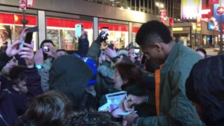 Αντετοκούνμπο: «Δεν υπογράφω επάνω στη σημαία μας» (vid)