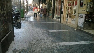 Θεσσαλονίκη: Ανοιχτά τα καταστήματα - Ελάχιστοι καταναλωτές στο κέντρο