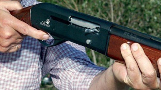 ΕΚΤΑΚΤΟ: Τραυμάτισε με καραμπίνα 63χρονο & ταμπουρώθηκε στο σπίτι του