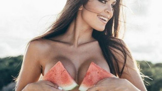 Η Αλεσάντρα       Σιρόνι         σαρώνει        (pics)