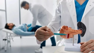 Νέο «καμπανάκι» για καρκίνο σε νεαρές ηλικίες: Ποιες μορφές αυξάνονται ανησυχητικά πριν τα 50
