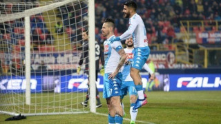 Αστρονομική Νάπολι, διέλυσε               με 7-1 τη Μπολόνια! (vid)